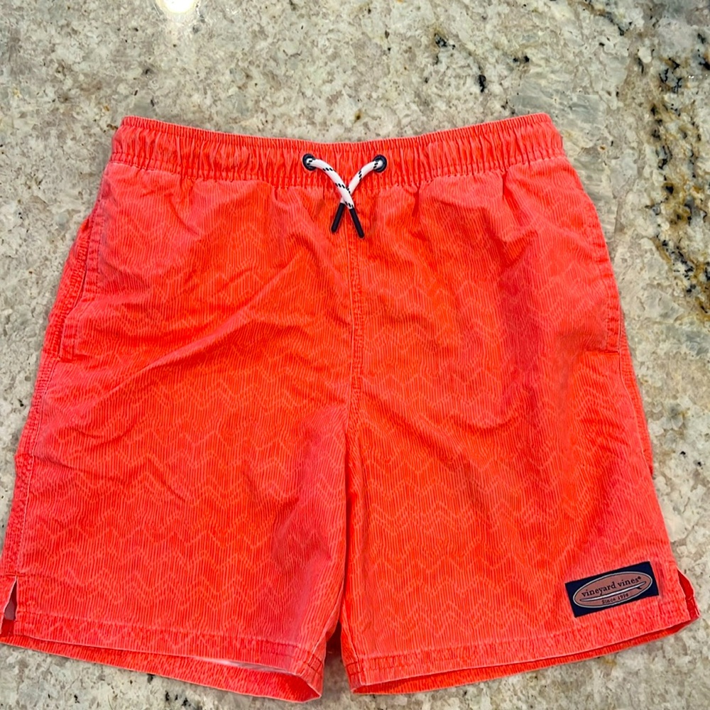 NWT- Vineyard Vines